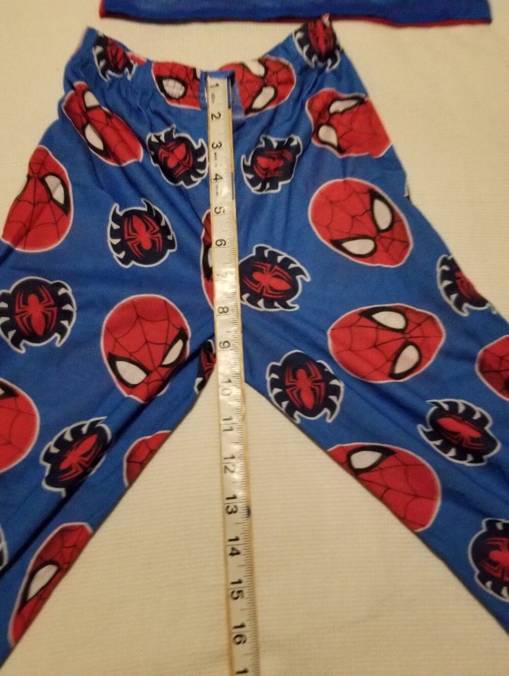 Spiderman Boy's 4T Red and Blue Two-Piece Pajama Set With Spiderman Logo On It - Picture 8 of 16